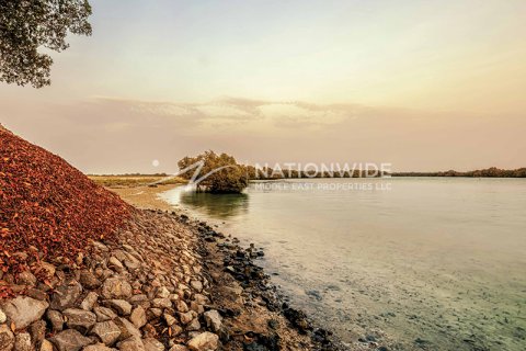 Townhouse in Abu Dhabi, UAE 2 bedrooms, 145 sq.m. № 678596 - photo 11