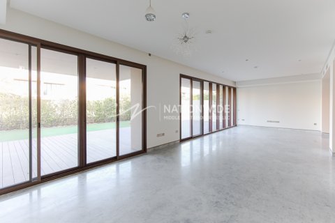 Villa itt: Abu Dhabi, EAE, 5 hálószoba, 1188 m², azonosító: 678599 - fénykép 9