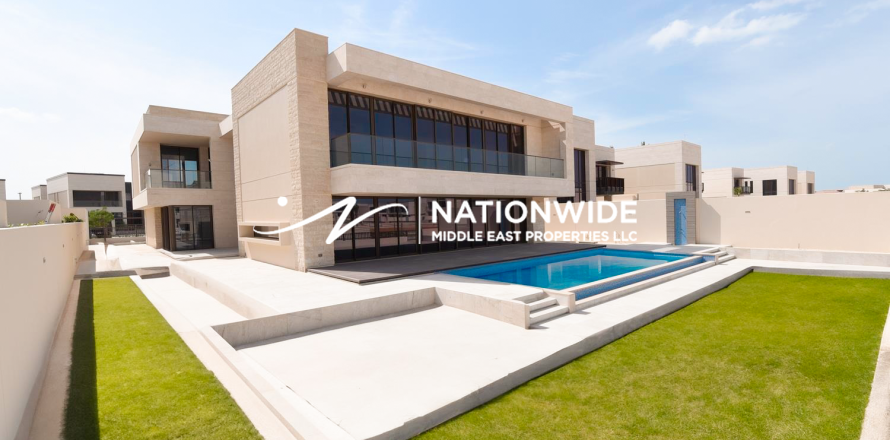 Villa itt: Abu Dhabi, EAE, 5 hálószoba, 1188 m², azonosító: 678599