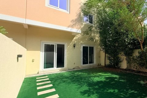 Villa in vendita a Dubai Land, Dubai, EAU 3 camere da letto, 175 mq. № 721208 - foto 2