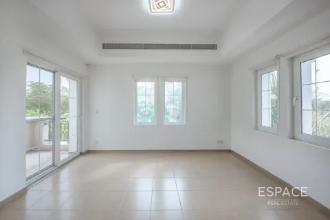 וילה להשכרה ב Arabian Ranches, Dubai, איחוד האמירויות  4 חדרי שינה, 361 מ"ר, מספר 738410 - תמונה 10