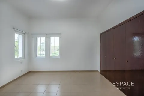 וילה להשכרה ב Arabian Ranches, Dubai, איחוד האמירויות  4 חדרי שינה, 361 מ"ר, מספר 738410 - תמונה 12
