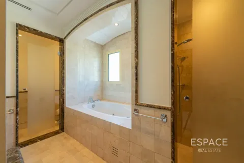 Vila di Meadows, Dubai, UAE 4 bilik tidur, 441 meter persegi № 737886 - foto 10