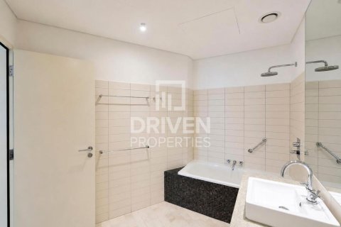 Apartment til leje i Sheikh Zayed Road, Dubai, UAE 2 soveværelser, 106 kvm № 745502 - foto 13