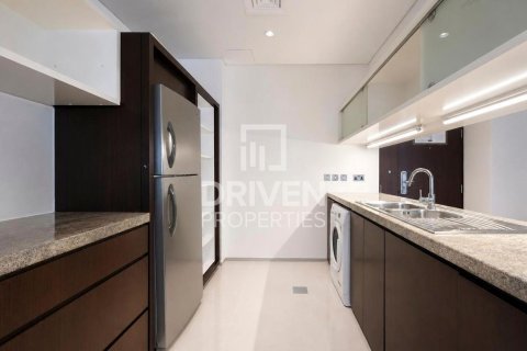 Apartment til leje i Sheikh Zayed Road, Dubai, UAE 2 soveværelser, 106 kvm № 745502 - foto 11
