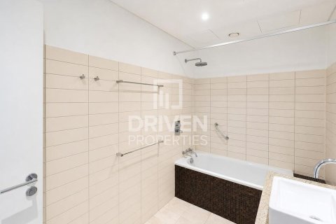 Leilighet til leie i Sheikh Zayed Road, Dubai, Emiratene 2 soverom, 119.01 kvm Nr. 745500 - Foto 15