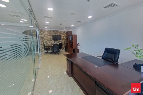 Dubai, BAE’de kiralık ofis 96.1 m&sup2; No 706022 - fotoğraf 17