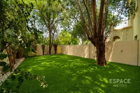 Villa til salg i The Springs, Dubai, UAE 2 soveværelser, 153 kvm № 737762 - foto 2