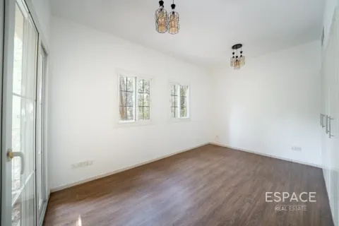 Villa til salg i The Springs, Dubai, UAE 2 soveværelser, 153 kvm № 737762 - foto 12