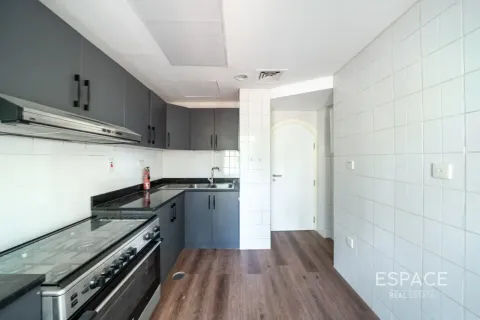 Villa til salg i The Springs, Dubai, UAE 2 soveværelser, 153 kvm № 737762 - foto 6