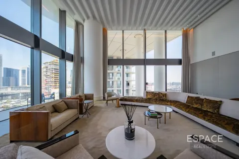 Duplex di Business Bay, Dubai, UEA 4 kamar tidur, 735 m2 nomor 737763 - foto 16