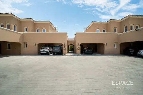 Villa sa Dubai Land, UAE 2 silid-tulugan, 172 sq.m. № 737759 - larawan 20
