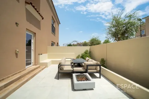 Villa sa Dubai Land, UAE 2 silid-tulugan, 172 sq.m. № 737759 - larawan 18