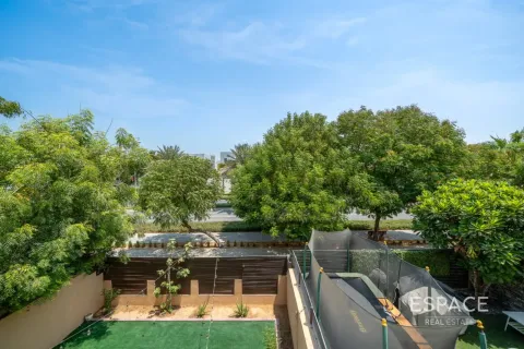Müüa ridamaja asukohaga Al Furjan, Dubai, AÜE: 3 magamistoaga, 262 m² Nr 737764 - pilt 19