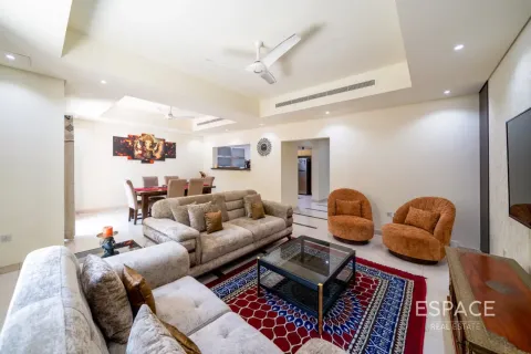 Müüa ridamaja asukohaga Al Furjan, Dubai, AÜE: 3 magamistoaga, 262 m² Nr 737764 - pilt 6