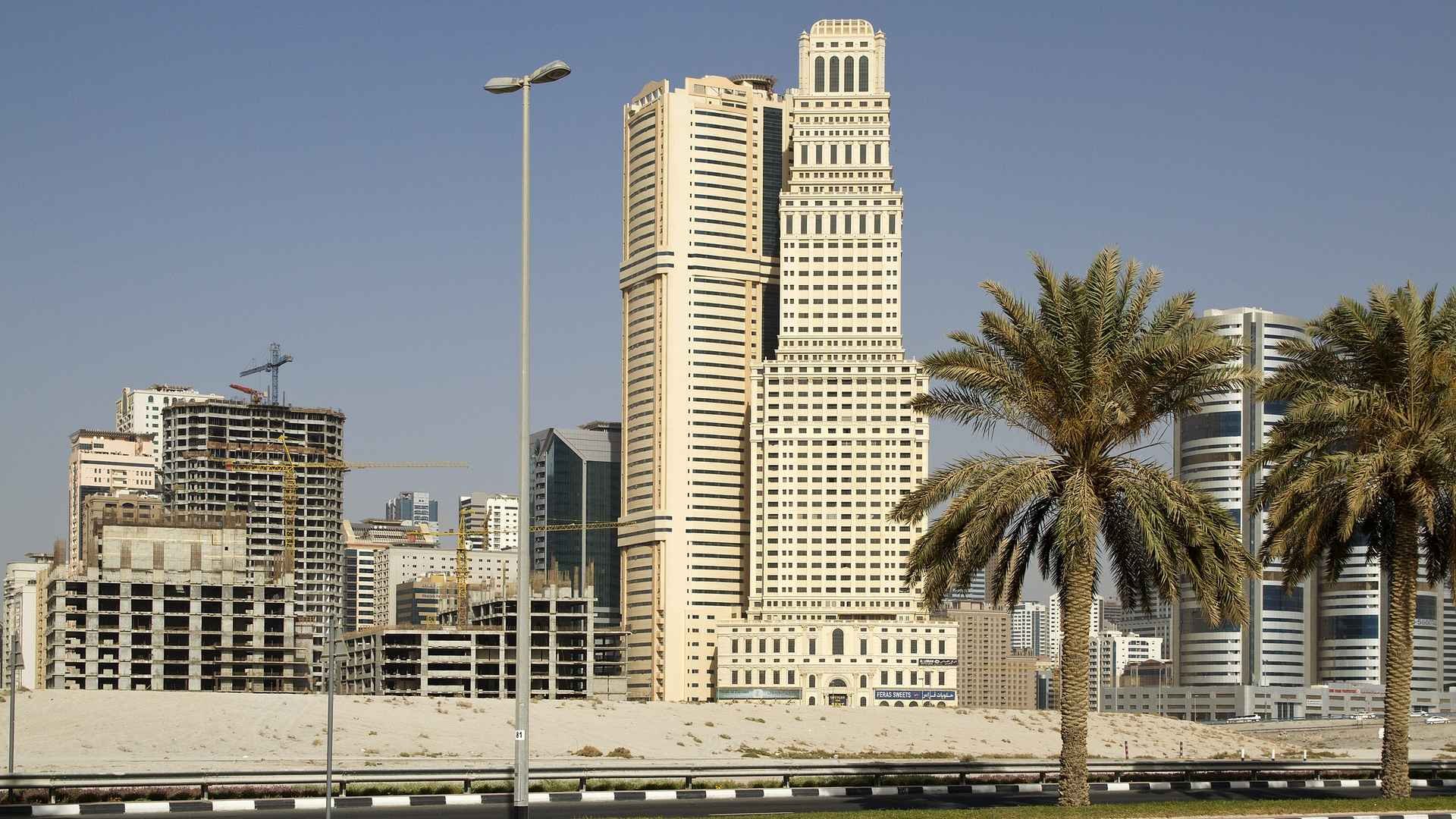 MAJESTIC TOWER