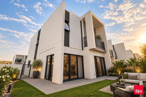 Villa a Dubai, EAU 4 camere da letto, 230 mq. № 764034