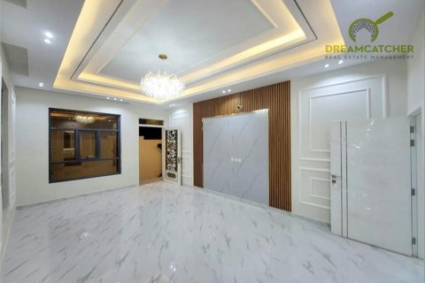 Müüa villa asukohaga Al Yasmeen, Ajman, AÜE: 5 magamistoaga, 325.2 m² Nr 512499 - pilt 3