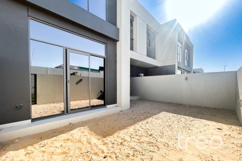ویلا در Dubai South (Dubai World Central)، Dubai ، امارات متحده عربی 3 خوابه ، 239.97 متر مربع.  شماره 733268