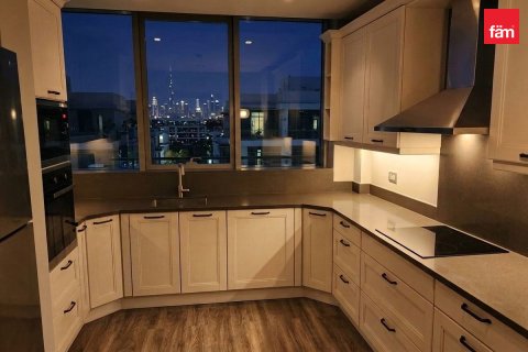 Apartment til salg i Dubai, UAE 2 soveværelser, 206.1 kvm № 758535 - foto 3