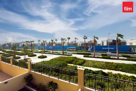 Shtëpi në qytet në Dubai, Emiratet e Bashkuara Arabe 4 dhoma gjumi, 144 m2. № 758536