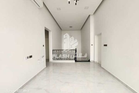 Villa in vendita a Khuzam, Ras Al Khaimah, EAU 4 camere da letto, 636 mq. № 734618 - foto 13