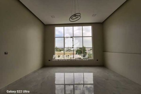 Villa in vendita a Khuzam, Ras Al Khaimah, EAU 4 camere da letto, 636 mq. № 734618 - foto 10