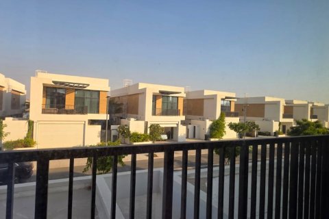 Townhouse in Ras Al Khaimah, UAE 3 bedrooms, 293 sq.m. № 734612