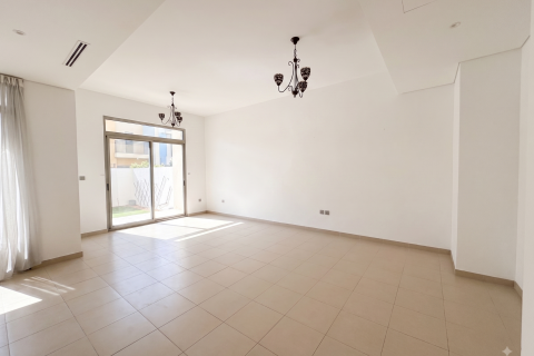 Townhouse de închiriat în Arabian Ranches 2, Dubai, EAU 3 dormitoare, 180.88 mp.  №750639 - poză 8