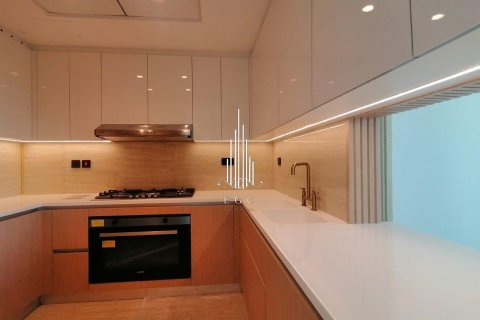 Huoneisto Al Reem Island, Abu Dhabi, Arabiemiraatit 2 makuuhuonetta, 130.1 m2 № 563583 - kuva 13