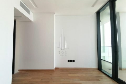 Huoneisto Al Reem Island, Abu Dhabi, Arabiemiraatit 2 makuuhuonetta, 130.1 m2 № 563583 - kuva 7