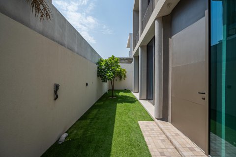 Vila di Dubai, UAE 5 bilik tidur, 628.58 meter persegi № 764387 - foto 15