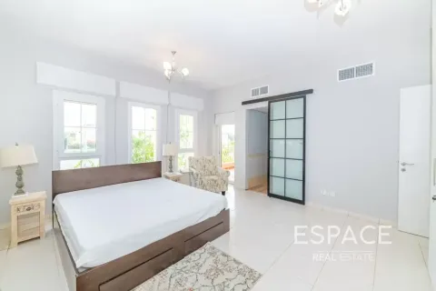 Villa The Springs, Dubaijā, AAE 3 istabas, 228 m2 Nr. 738366 - attēls 12
