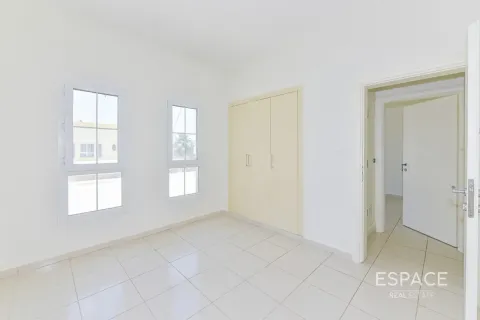 טאונהאוס להשכרה ב The Springs, Dubai, איחוד האמירויות  3 חדרי שינה, 209 מ"ר, מספר 738363 - תמונה 13