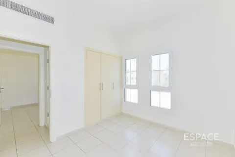 טאונהאוס להשכרה ב The Springs, Dubai, איחוד האמירויות  3 חדרי שינה, 209 מ"ר, מספר 738363 - תמונה 14