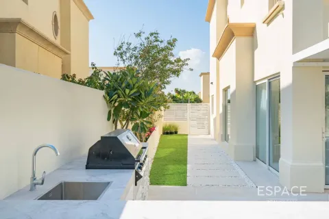Vila di The Springs, Dubai, UEA 4 kamar tidur, 209 m2 nomor 738365 - foto 20