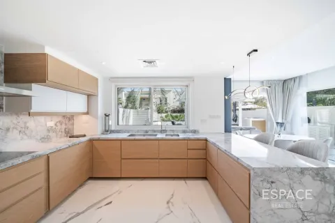 Vila di The Springs, Dubai, UEA 4 kamar tidur, 209 m2 nomor 738365 - foto 5