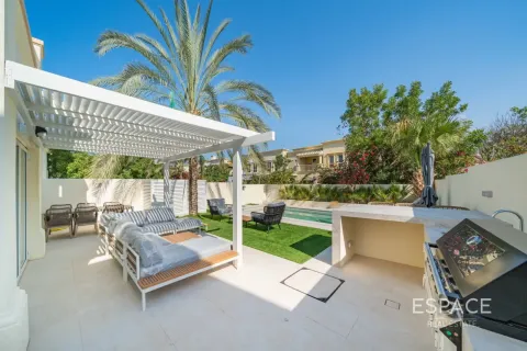 Vila di The Springs, Dubai, UEA 4 kamar tidur, 209 m2 nomor 738365 - foto 17