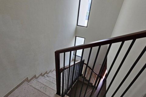 Rijtjeshuis te koop in Ras Al Khaimah, VAE 2 slaapkamers, 235 vr.m., nr 734565 - foto 11
