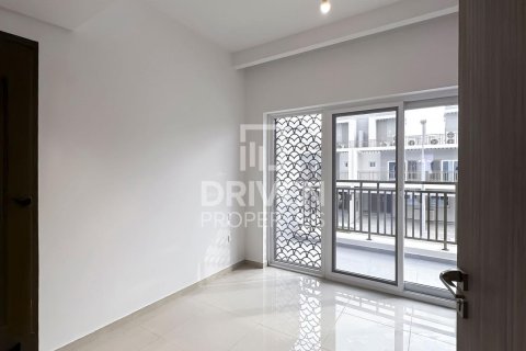 Dubai, संयुक्त अरब अमीरात में टाउनहाउस, 3 बेडरूम, 112.23 वर्ग मीटर, संख्या 762330 - फ़ोटो 2