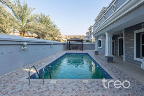 Vila v Falcon City of Wonders, Dubai, SAE 5 ložnice, 603.96 m² Č.: 755419 - fotografie 20