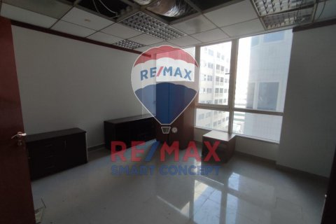 Kantor di Al Khalidiya, Abu Dhabi, UEA 220 m2 nomor 515229 - foto 7