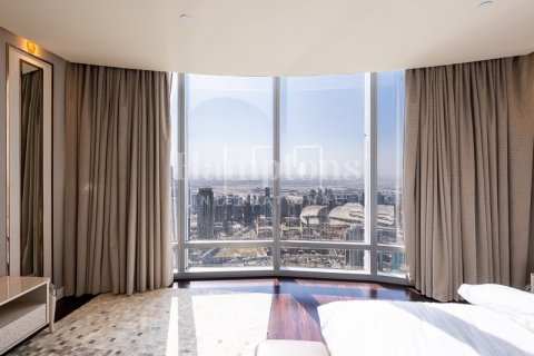 Apartamento en alquiler en Burj Khalifa, Dubai, EAU 2 dormitorios, 177.35182700 m2 № 715753 - foto 5