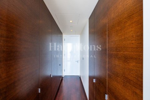 Apartamento en alquiler en Burj Khalifa, Dubai, EAU 2 dormitorios, 177.35182700 m2 № 715753 - foto 30