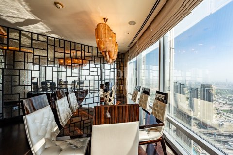 Apartamento en alquiler en Burj Khalifa, Dubai, EAU 2 dormitorios, 177.35182700 m2 № 715753 - foto 17