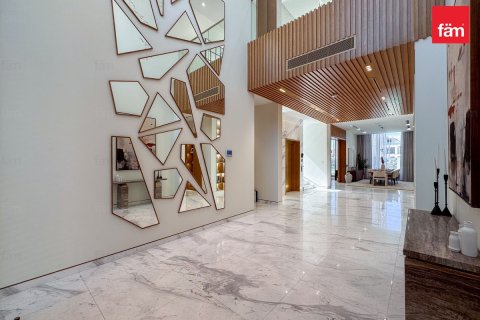 Vila u Dubai, UAE 5 spavaćih soba, 672 m2 Br. 715148 - fotografija 6