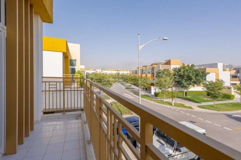 Villa til salg i Dubai, UAE 6 soveværelser, 354.66 kvm № 727014 - foto 13