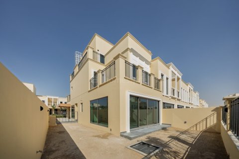 Huvila Damac Lagoons, Dubai, Arabiemiraatit 5 makuuhuonetta, 228 m2 № 726943