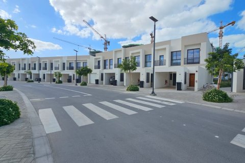 Ras Al Khaimah, UAE의 판매용 타운하우스 침실 2개, 181제곱미터 번호 735097 - 사진 20