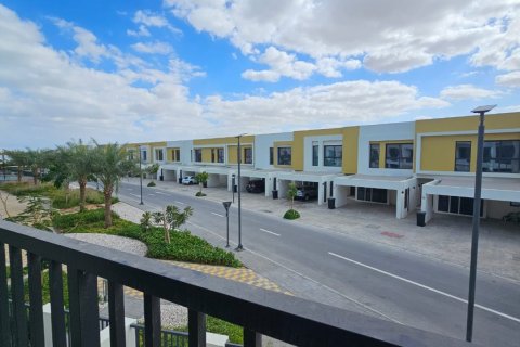 Ras Al Khaimah, UAE의 판매용 타운하우스 침실 2개, 181제곱미터 번호 735097 - 사진 19